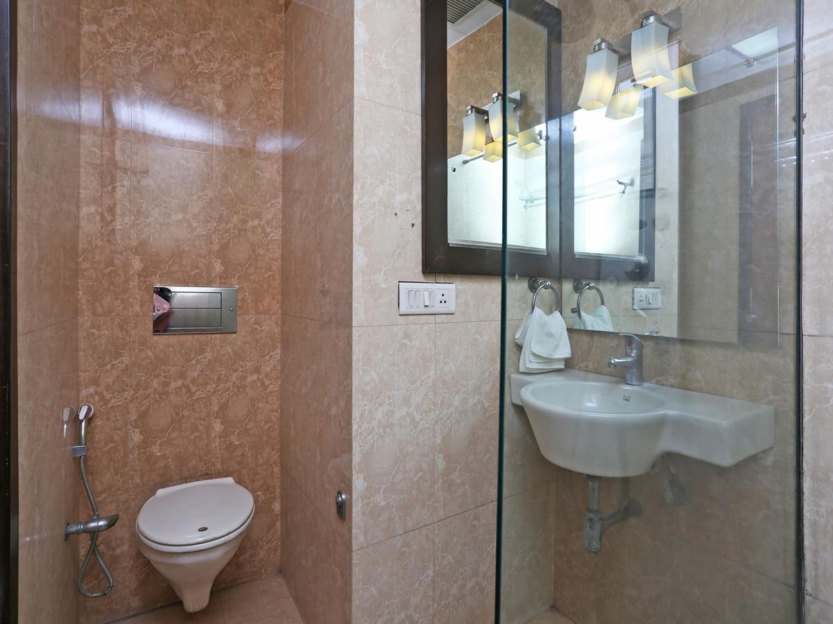 Oyo 13541 Otani Hotel デリー エクステリア 写真