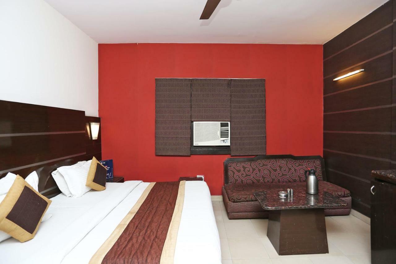 Oyo 13541 Otani Hotel デリー エクステリア 写真